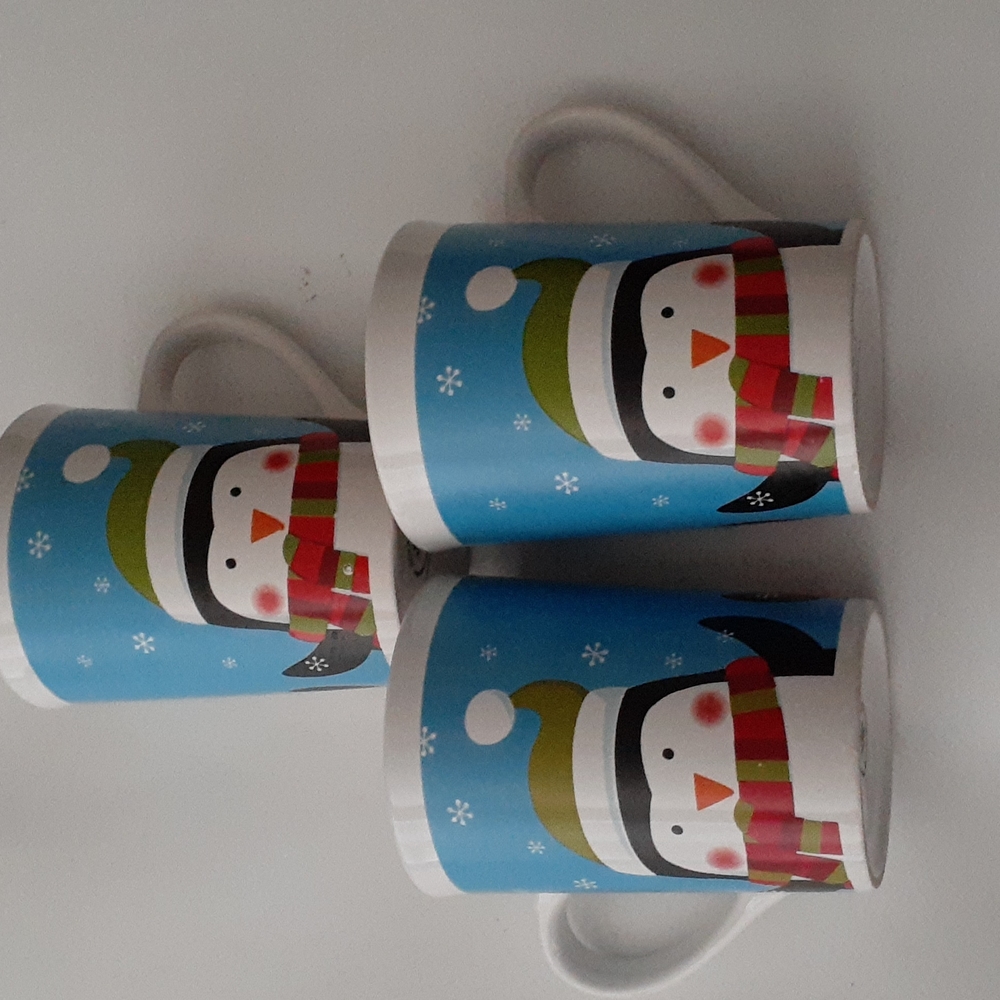 3 Royal Norfolk Christmas Penguin Holiday Cups